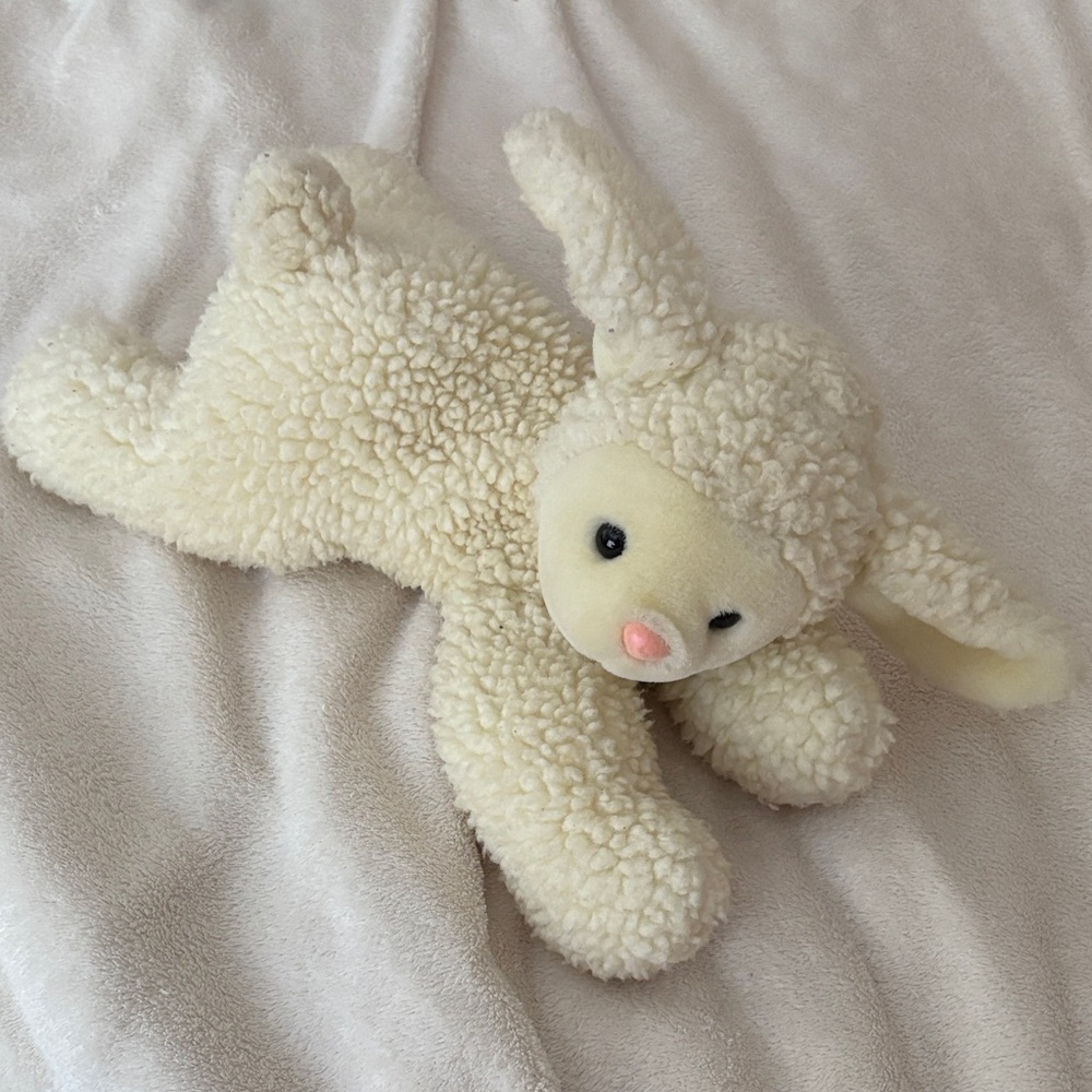 Plushie beanie lamb stuffie